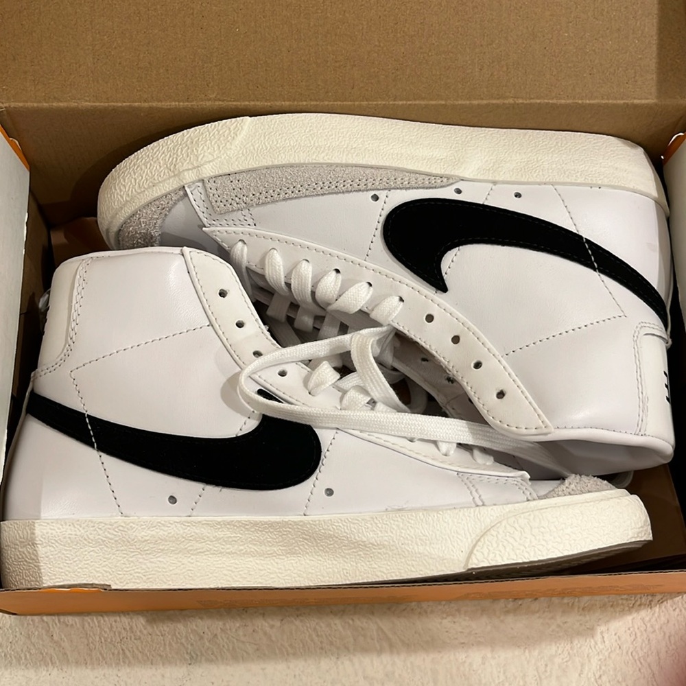 NIKE BLAZER MID '77 VINTAGE CASUAL SHOES
